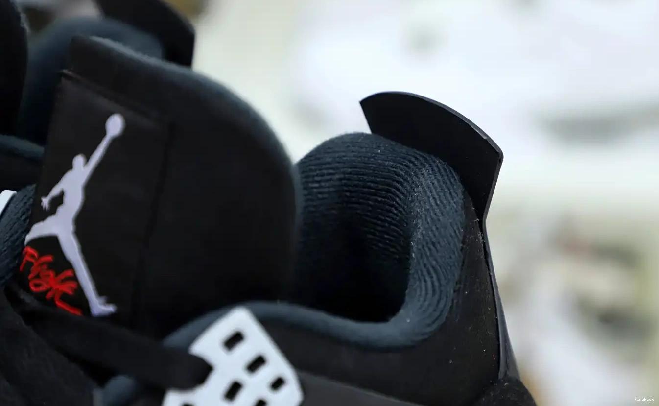 AIR JORDAN 